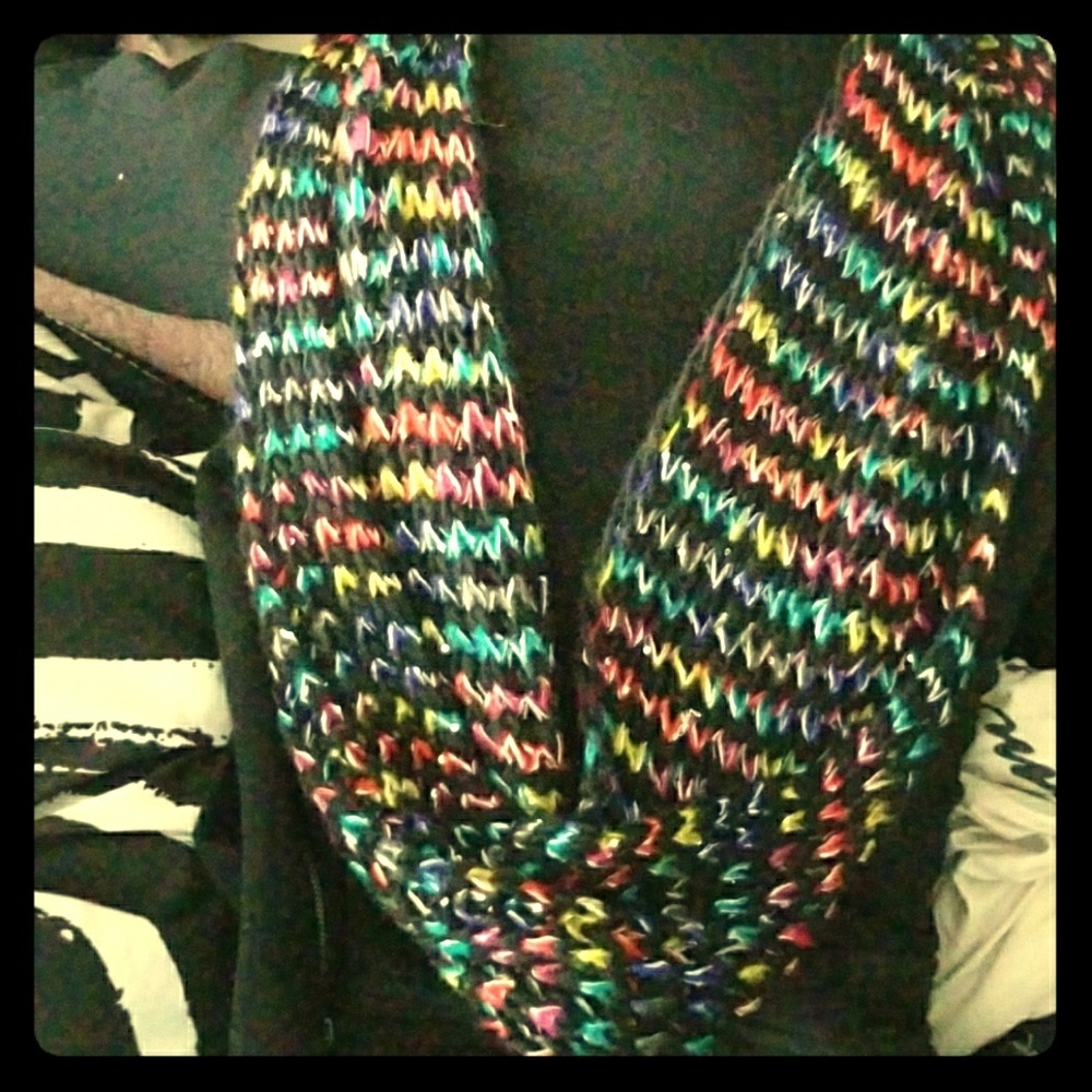 knitted infinity scarf